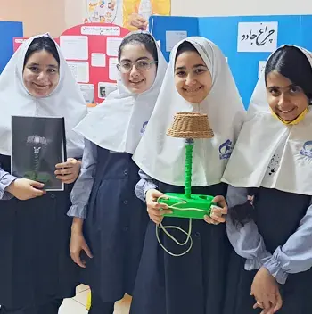 مدرسه فرزانگان ایران، نمایشگاه دست‌سازه‌های فرزانگان ایران: جایی برای درخشش خلاقیت دختران